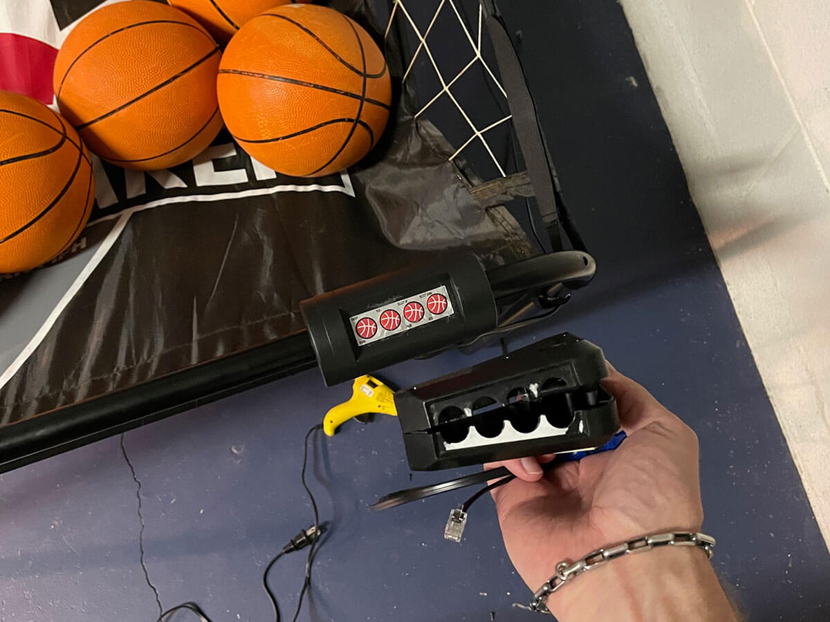 Basketball game buttons repaired, working again